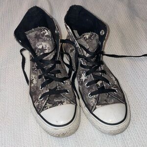 Converse size 8
